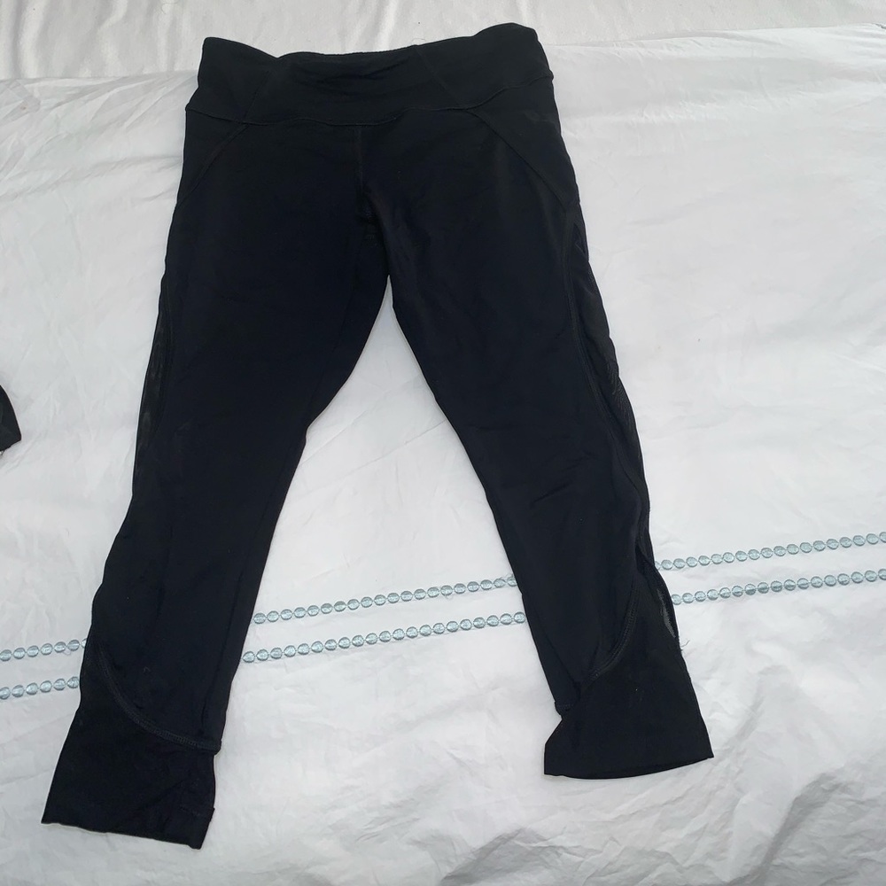 Forever 21 black leggings.